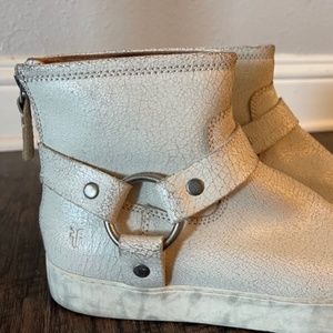 FRYE | NWOT BRAND NEW! | Cracked Leather Lena Harness Booties | White | Sz 10